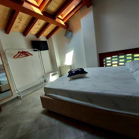 Agriturismo Azienda Agricola Ferrari M.Rita Pozza Luaran gambar