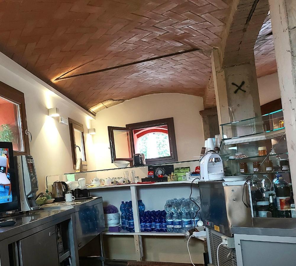 Agriturismo Azienda Agricola Ferrari M.Rita Pozza Luaran gambar